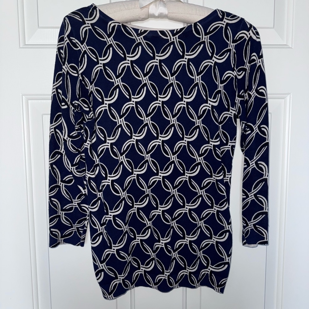 Ann Taylor Navy and Cream Patterned Top